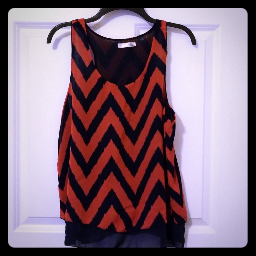 A'Gaci dark pink and navy tank top!